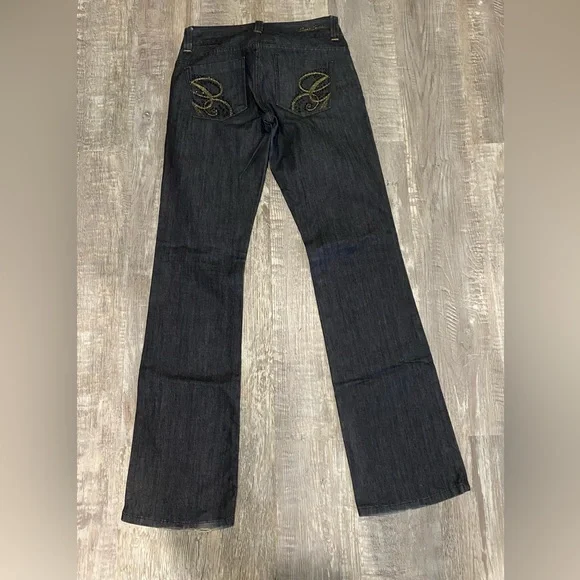 Embellished Guess Jeans, size 27. Booth cut, slim fit. - Picture 5 of 8